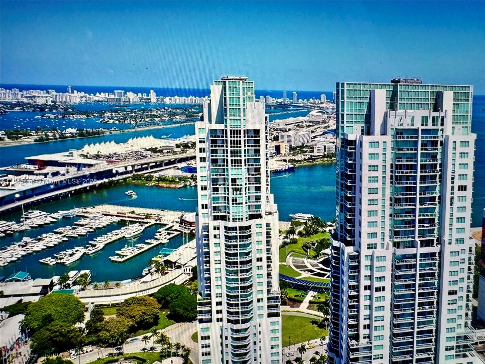 244 Biscayne Blvd #2906, Miami FL 33132
