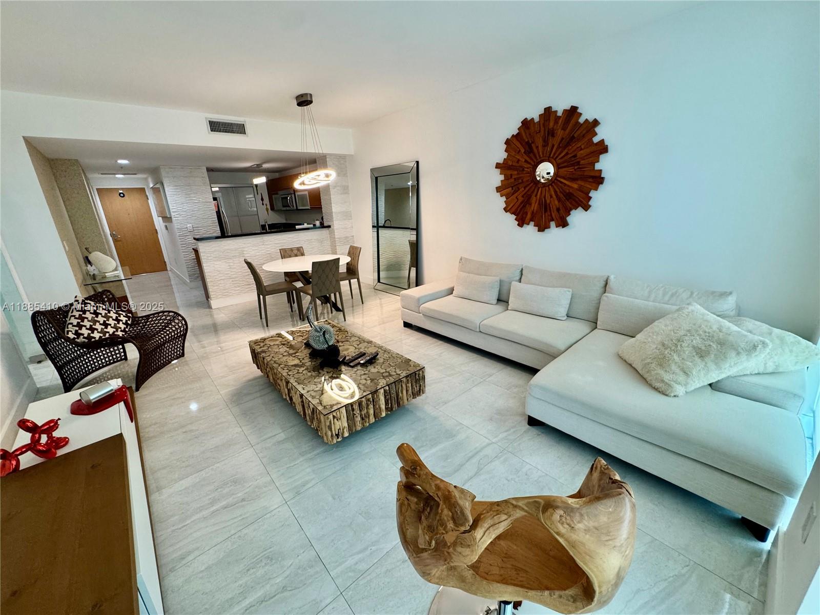 244 Biscayne Blvd #2906, Miami FL 33132