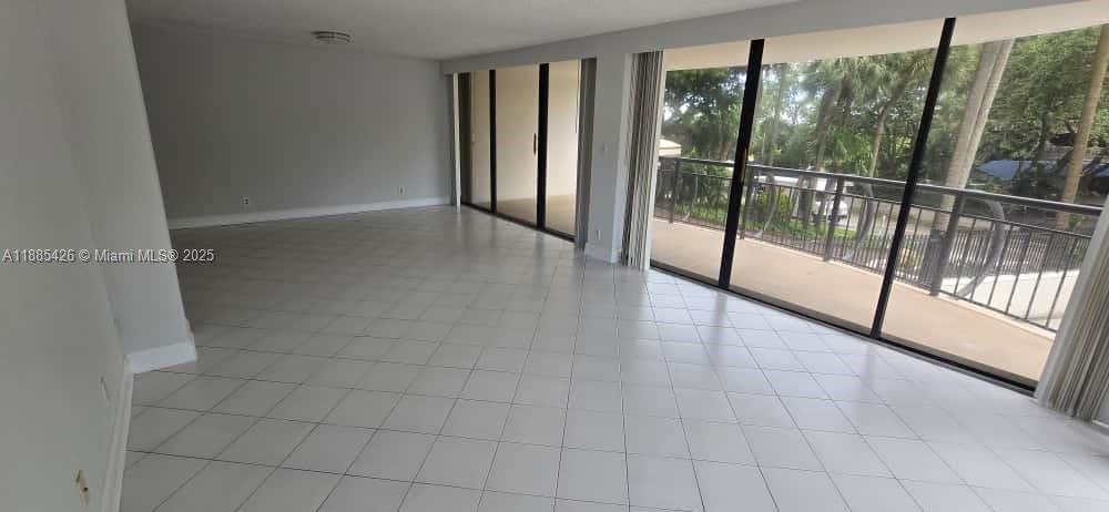 2843 S Bayshore Dr #3A, Miami FL 33133