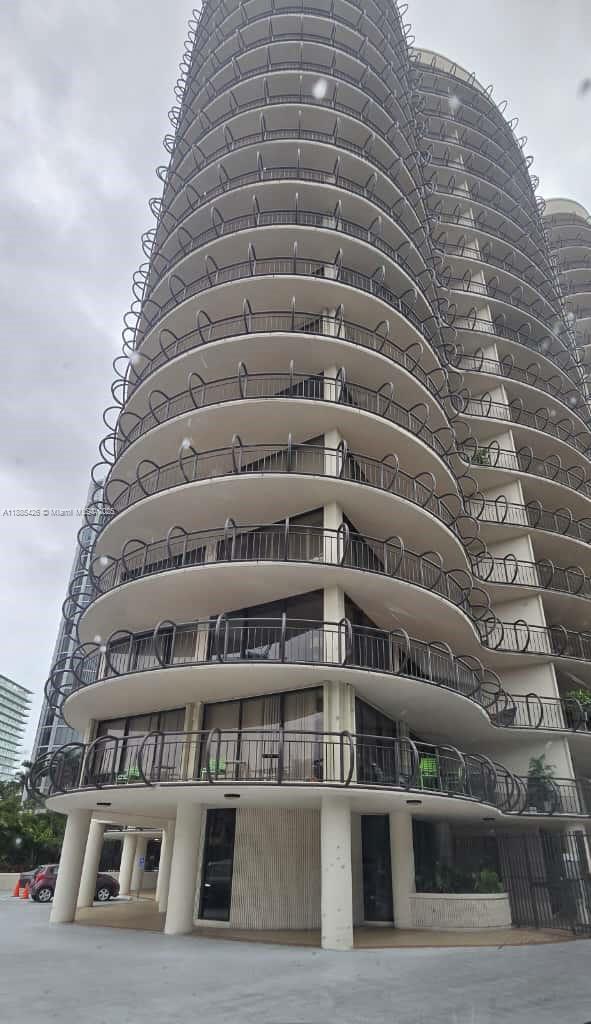 2843 S Bayshore Dr #3A, Miami FL 33133