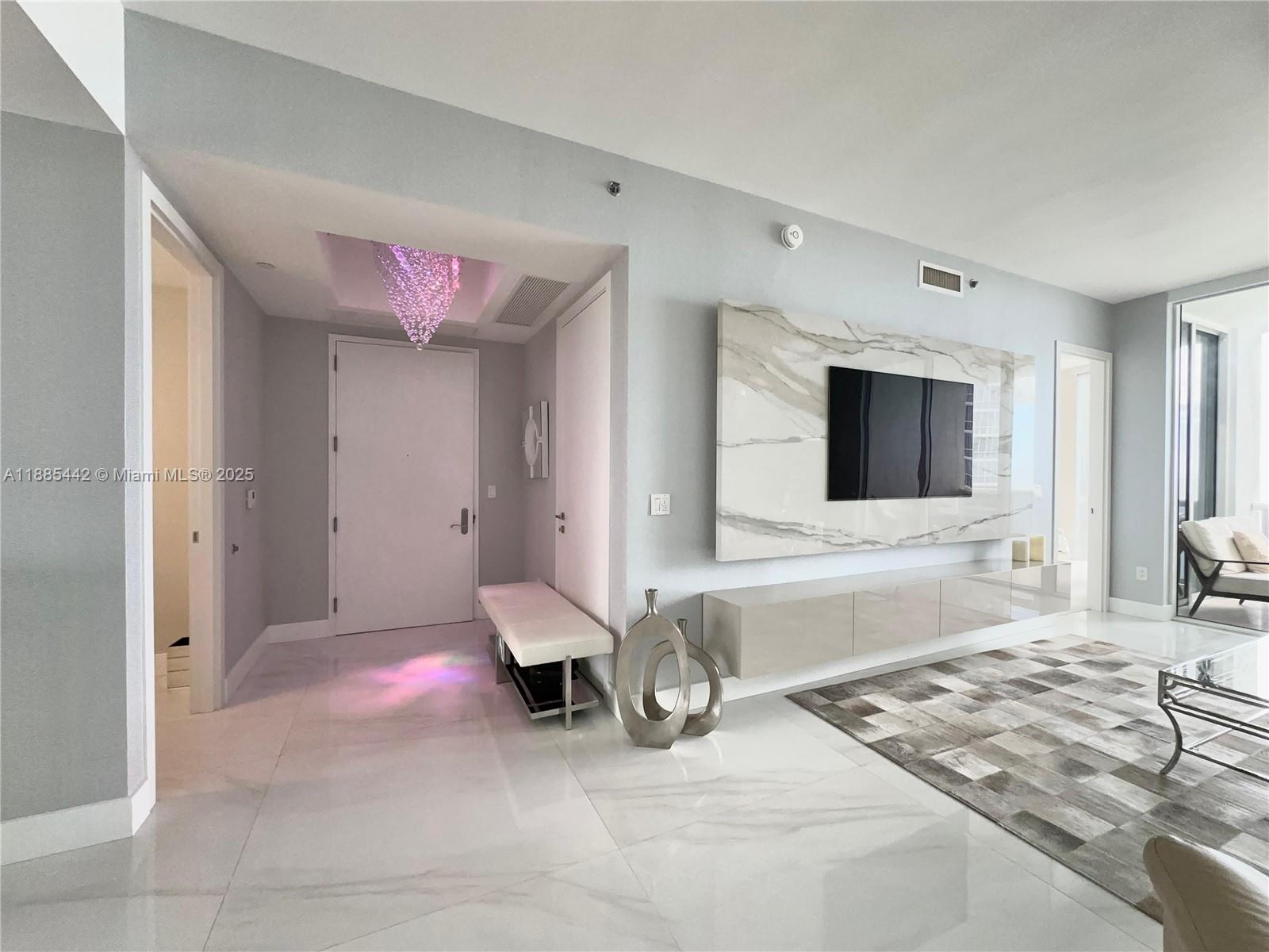 15901 Collins Ave #2406, Sunny Isles Beach FL 33160