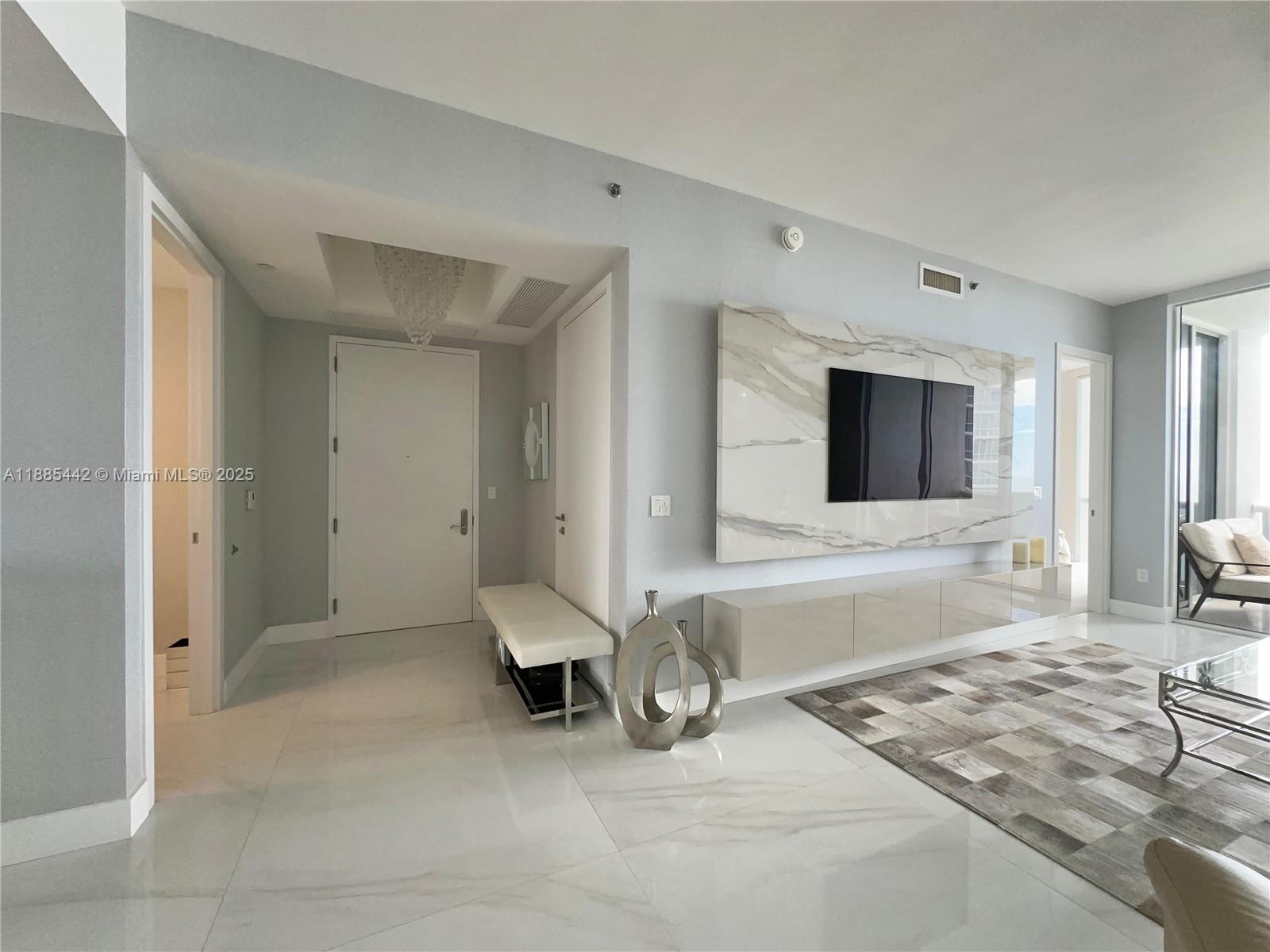 15901 Collins Ave #2406, Sunny Isles Beach FL 33160