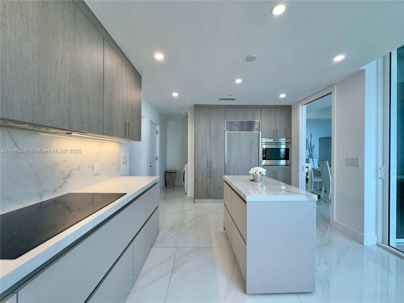 15901 Collins Ave #2406, Sunny Isles Beach FL 33160