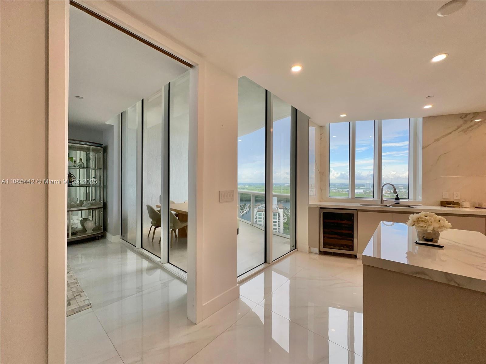 15901 Collins Ave #2406, Sunny Isles Beach FL 33160