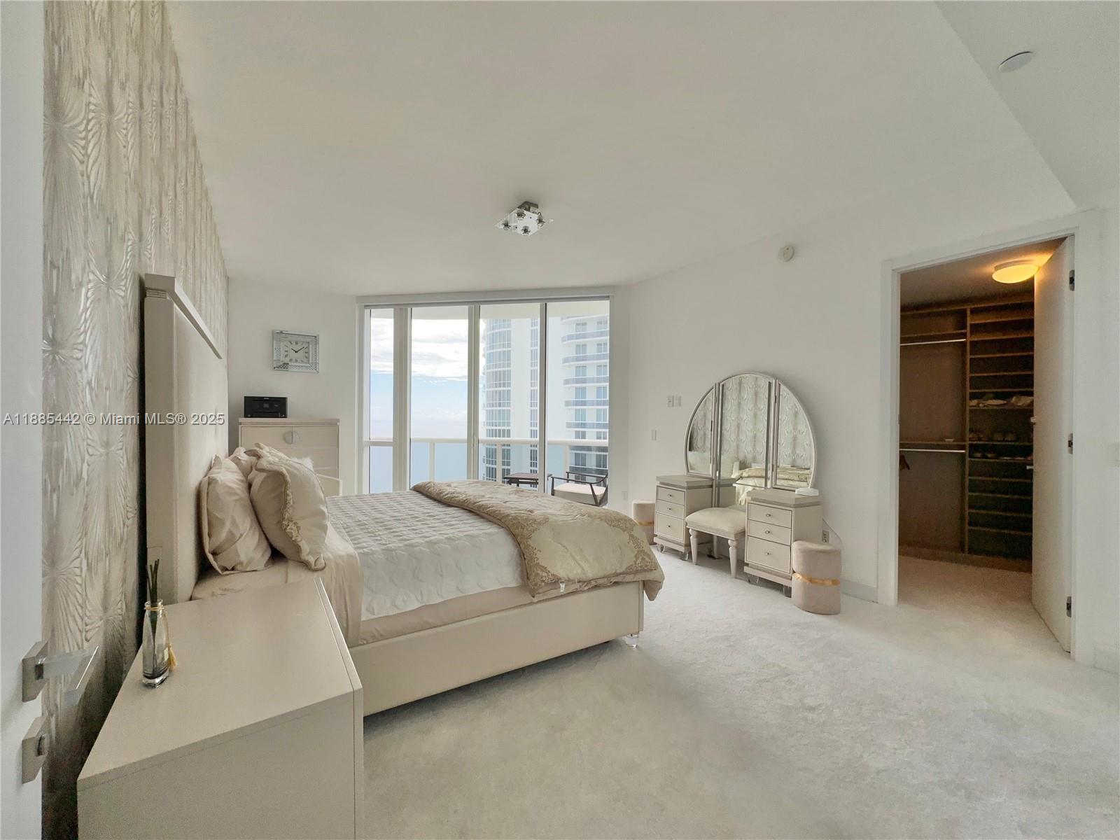15901 Collins Ave #2406, Sunny Isles Beach FL 33160