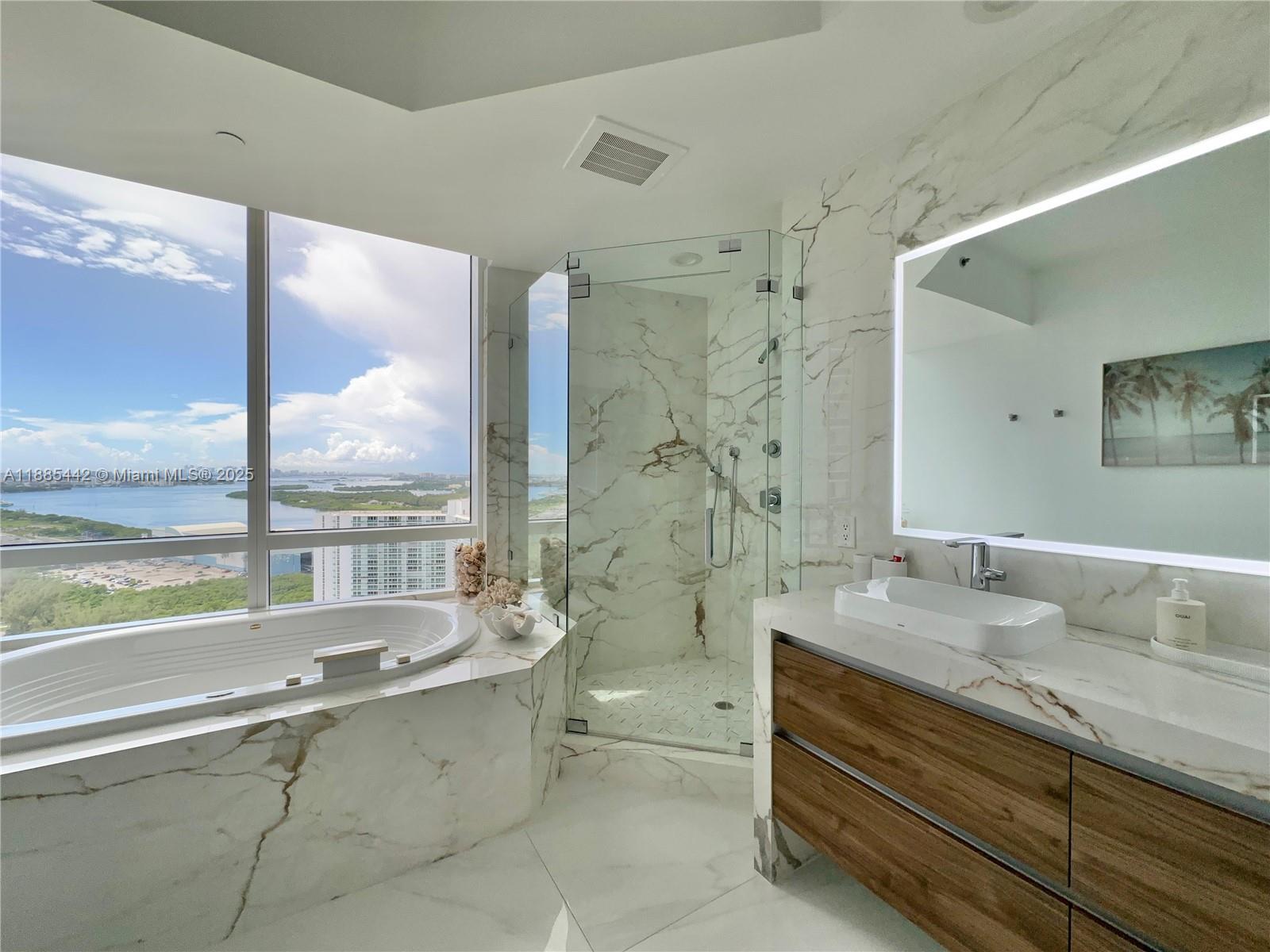 15901 Collins Ave #2406, Sunny Isles Beach FL 33160