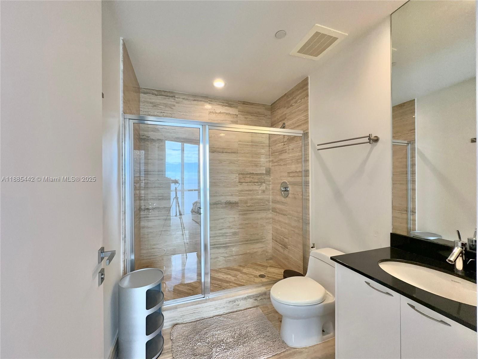15901 Collins Ave #2406, Sunny Isles Beach FL 33160