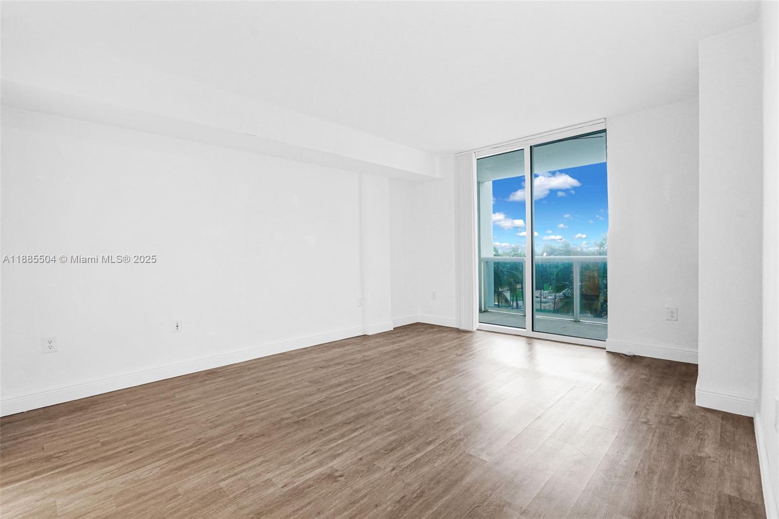 10275 Collins Ave #312, Bal Harbour FL 33154