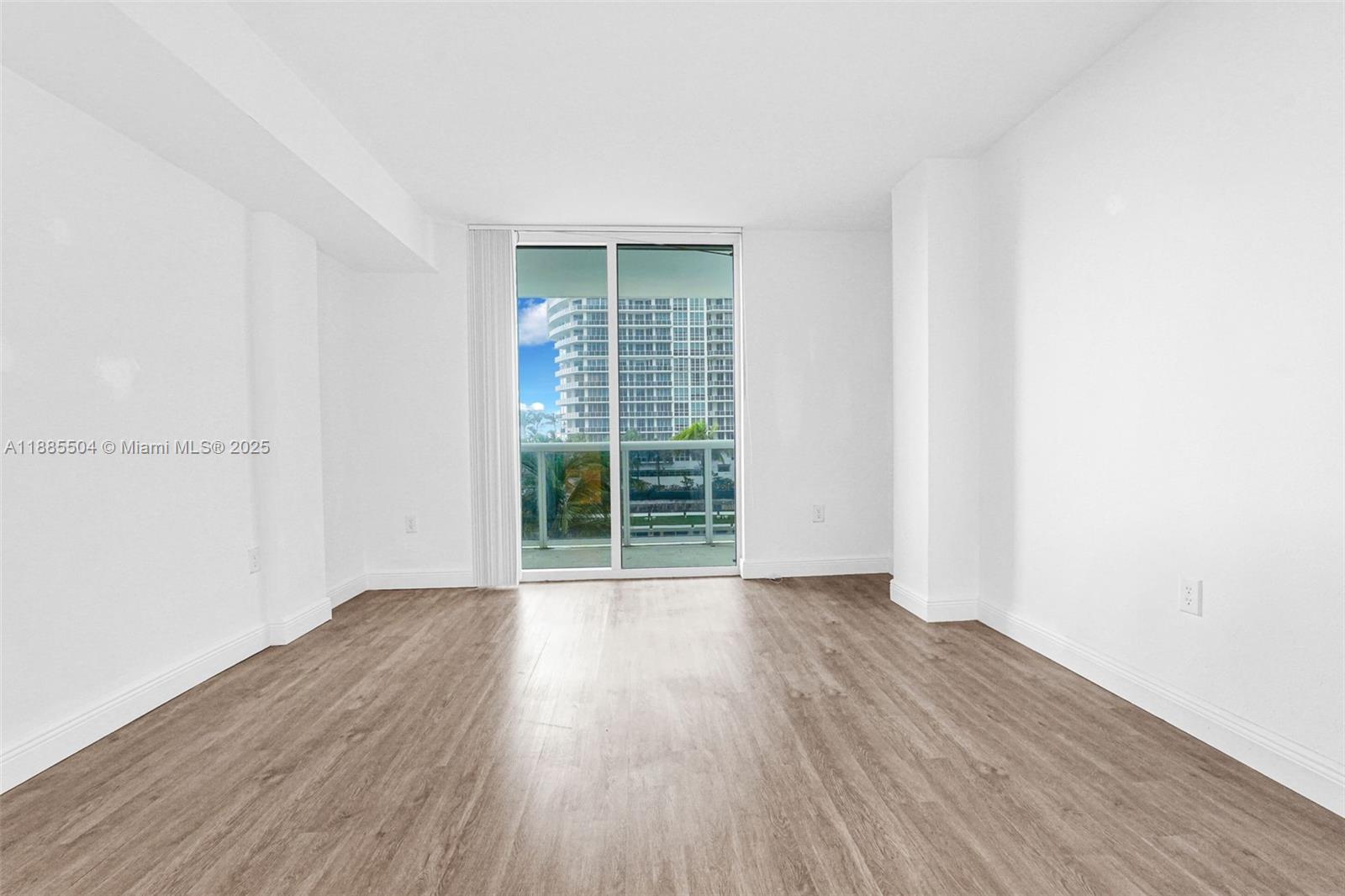 10275 Collins Ave #312, Bal Harbour FL 33154