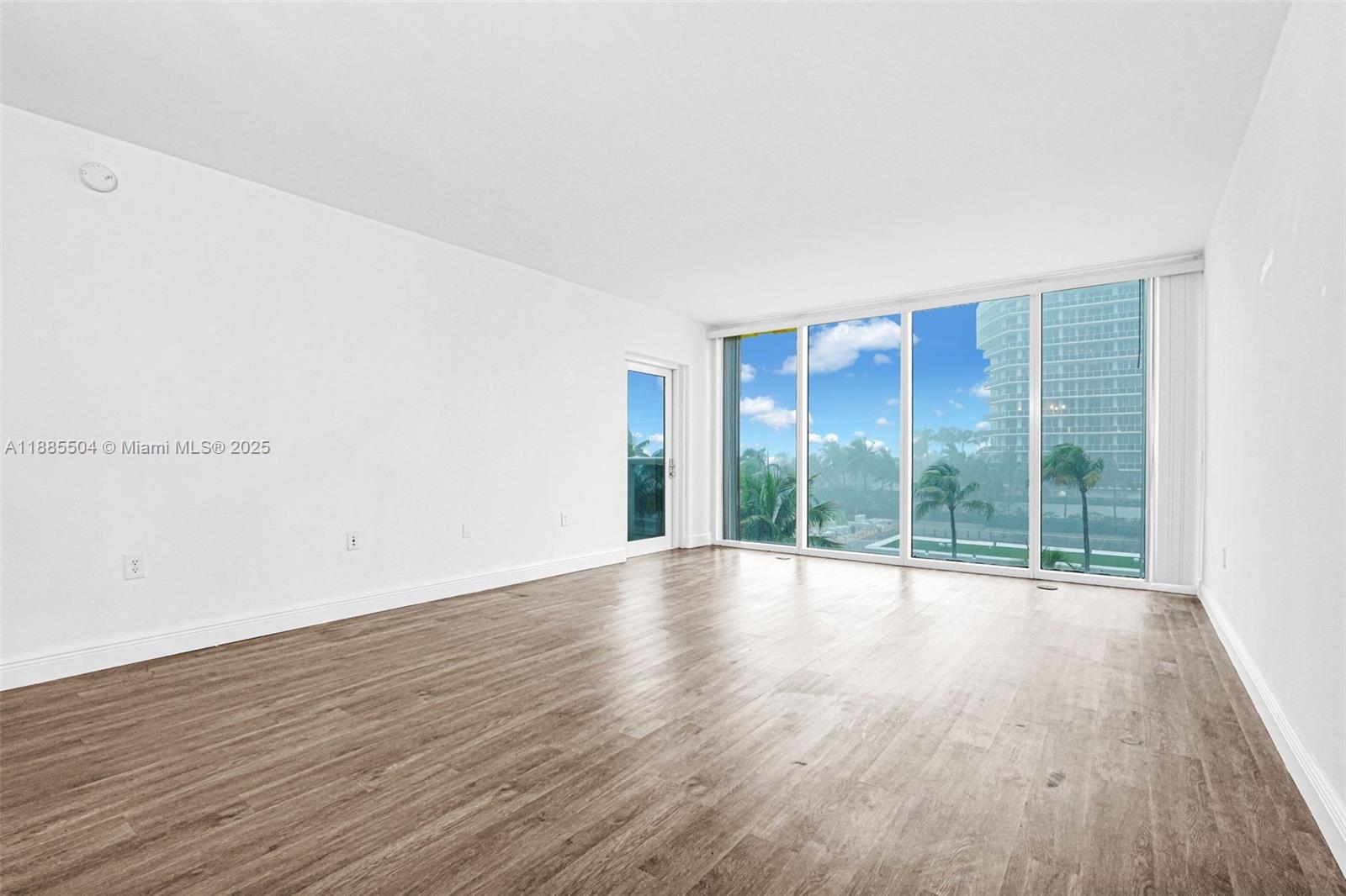 10275 Collins Ave #312, Bal Harbour FL 33154