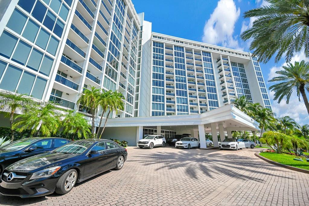 10275 Collins Ave #312, Bal Harbour FL 33154