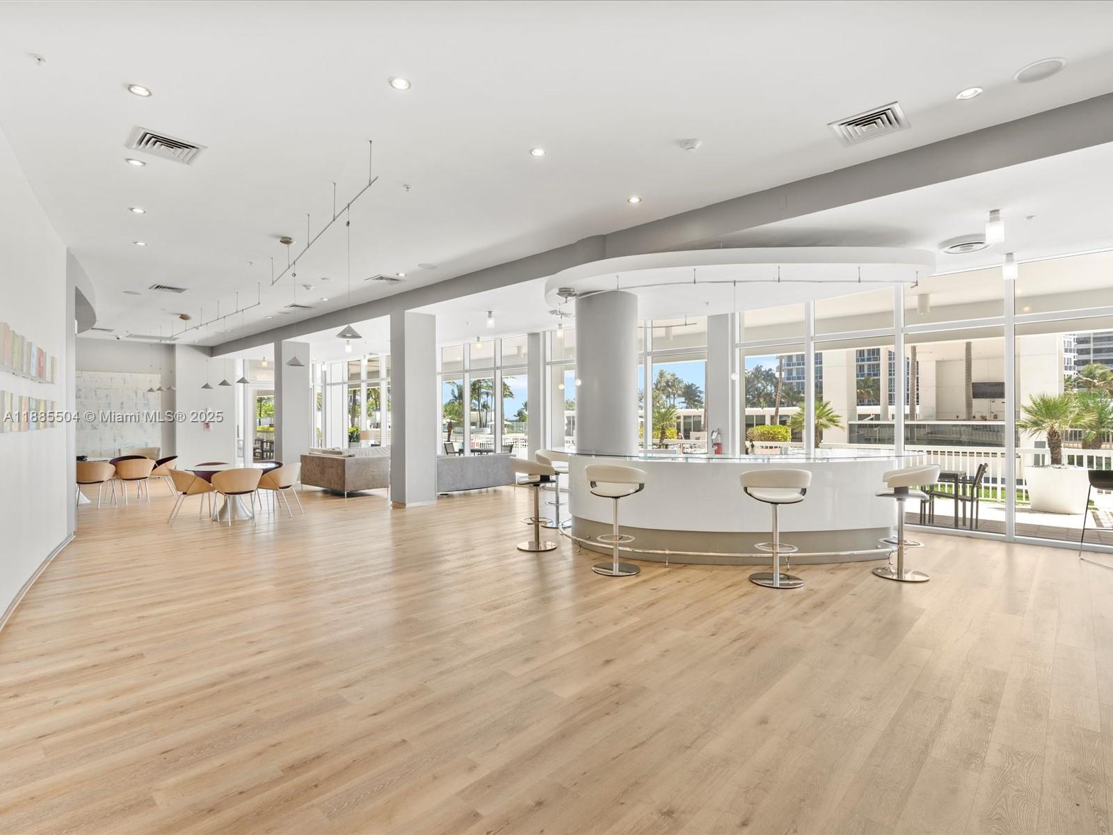 10275 Collins Ave #312, Bal Harbour FL 33154