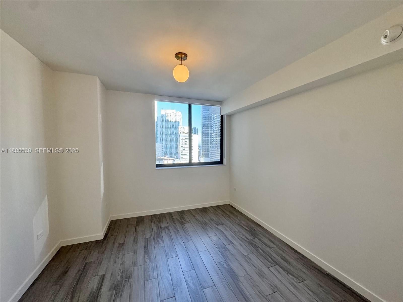 999 SW 1st Ave #1811, Miami FL 33130