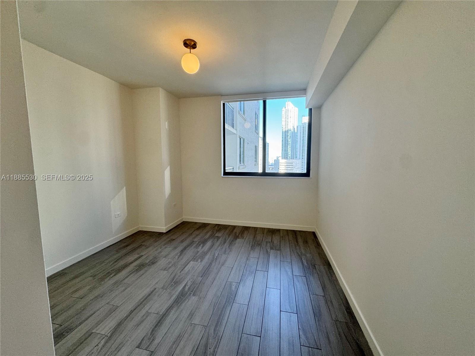 999 SW 1st Ave #1811, Miami FL 33130