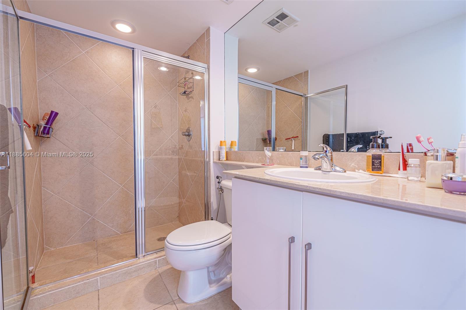 335 S Biscayne Blvd #3005, Miami FL 33131