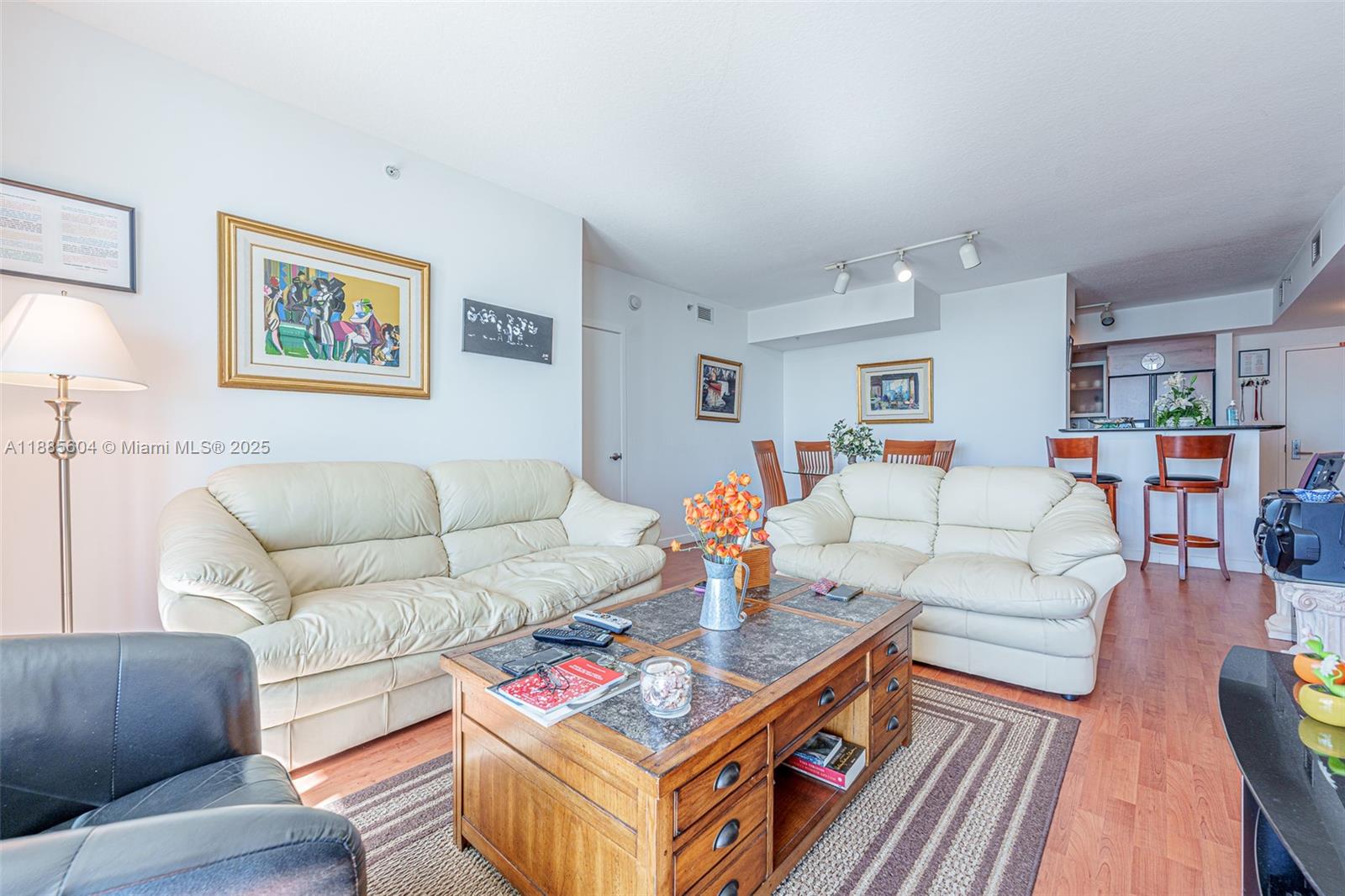 335 S Biscayne Blvd #3005, Miami FL 33131