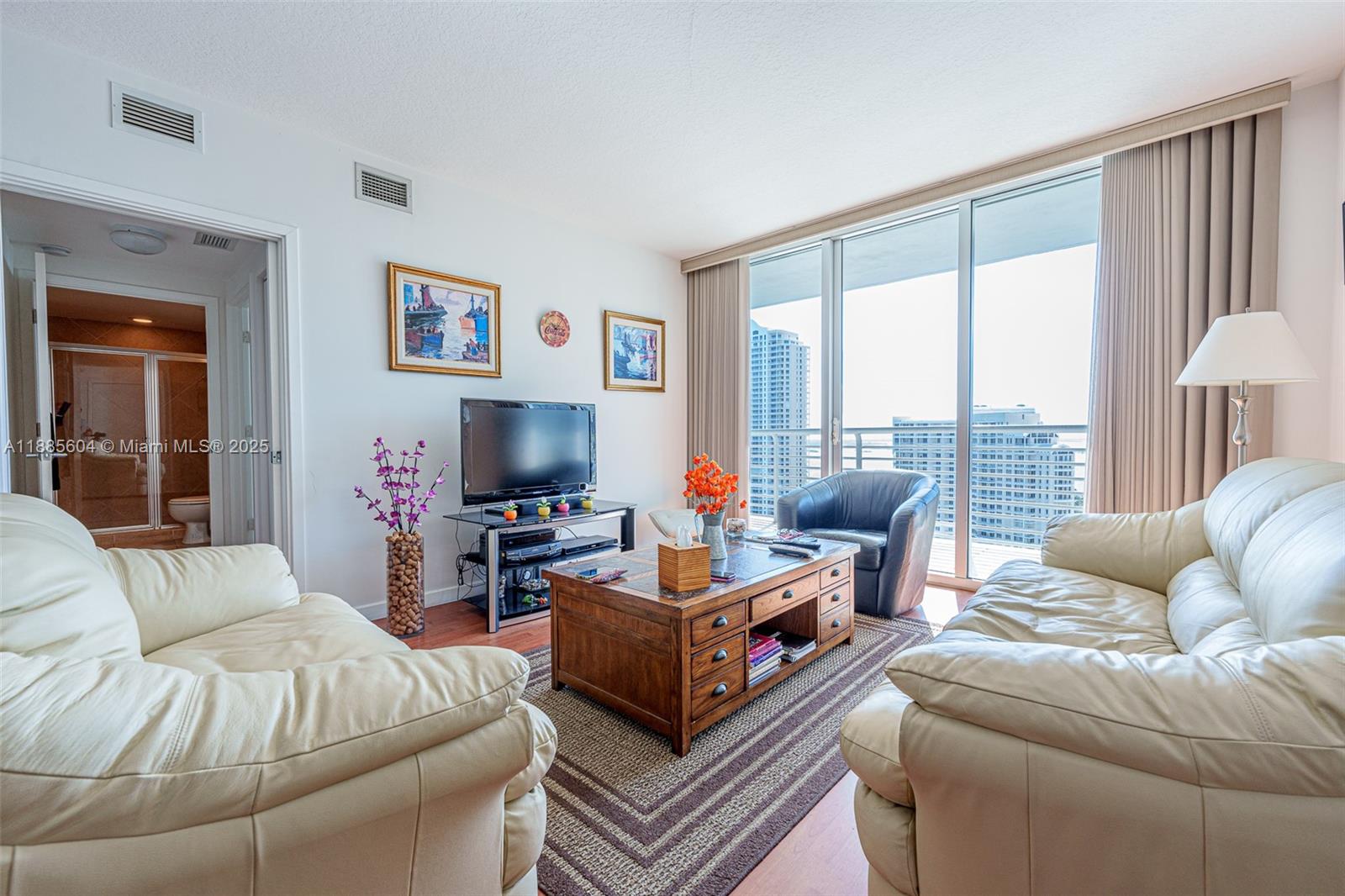 335 S Biscayne Blvd #3005, Miami FL 33131