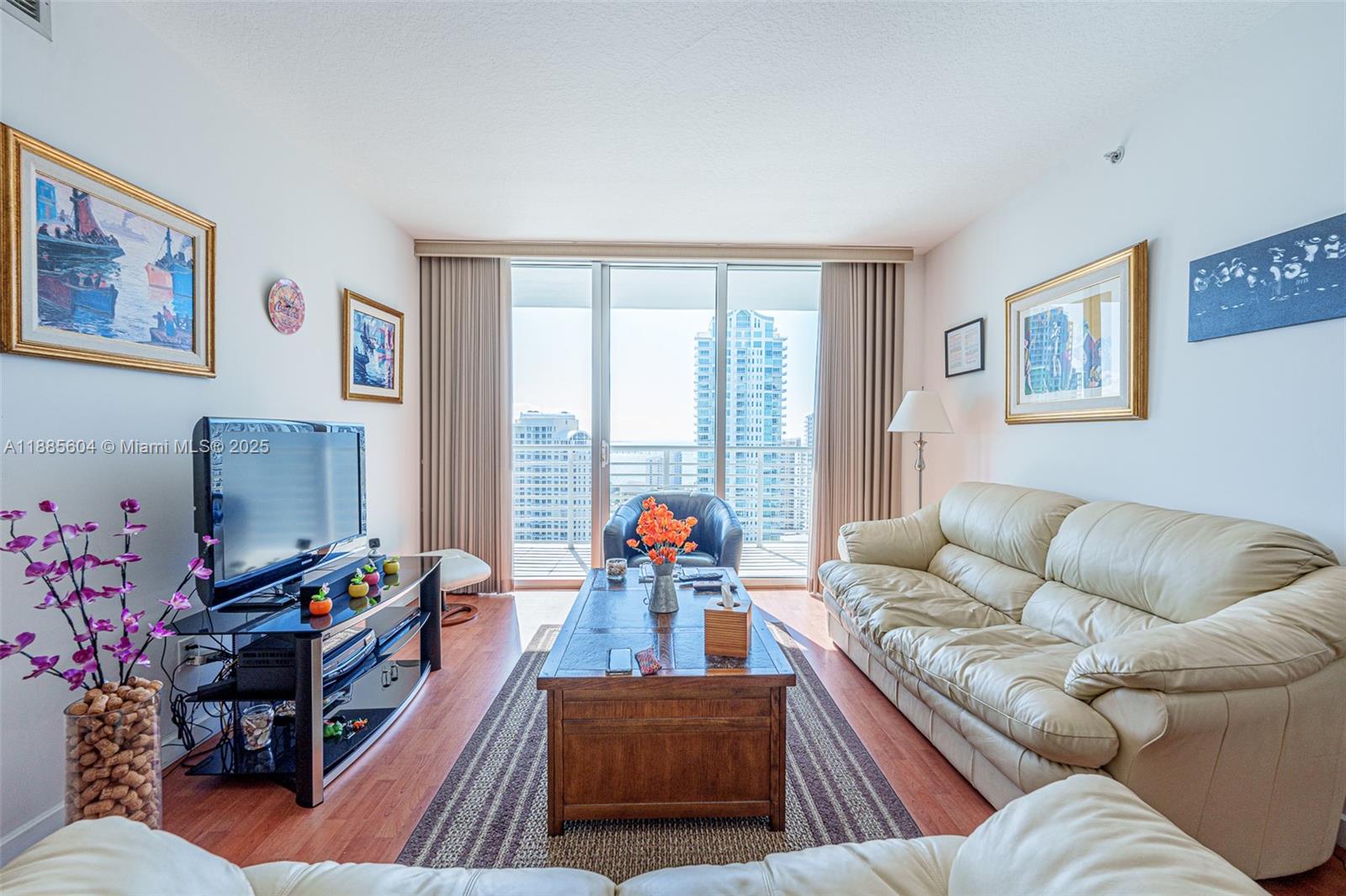 335 S Biscayne Blvd #3005, Miami FL 33131