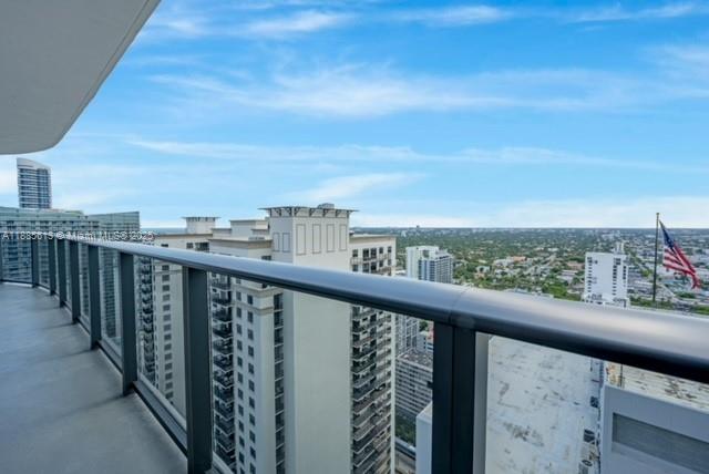 55 SW 9th St #3506, Miami FL 33130