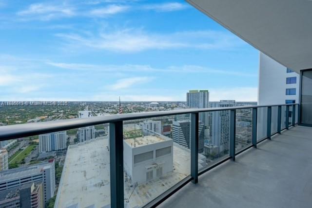 55 SW 9th St #3506, Miami FL 33130