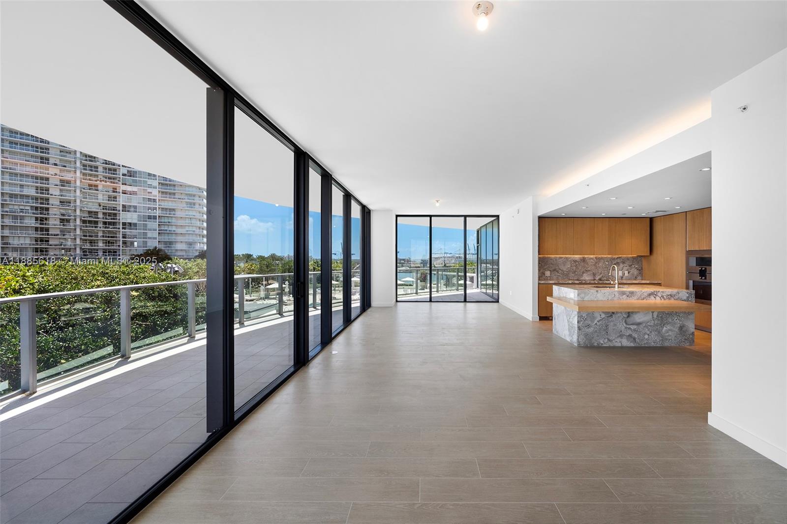 500 Alton #1001, Miami Beach FL 33139