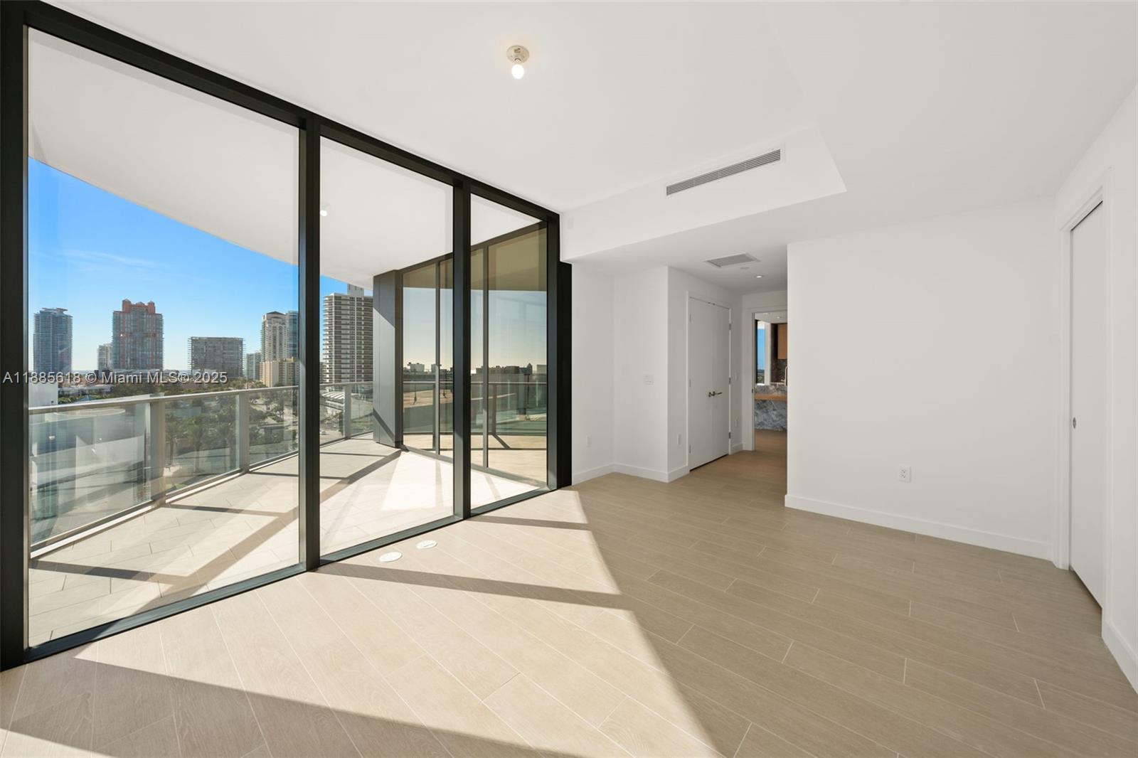 500 Alton #1001, Miami Beach FL 33139