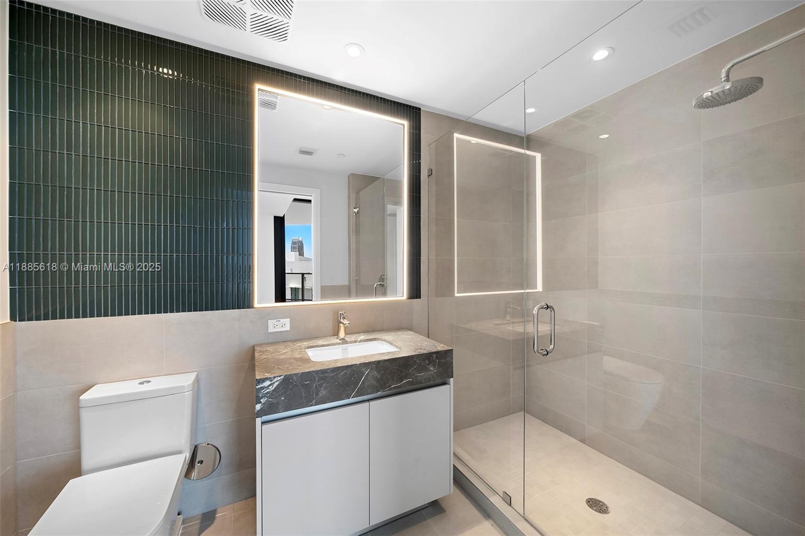 500 Alton #1001, Miami Beach FL 33139