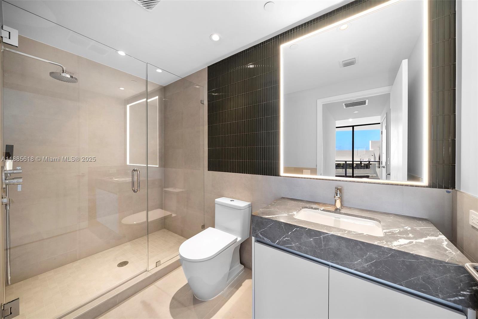 500 Alton #1001, Miami Beach FL 33139