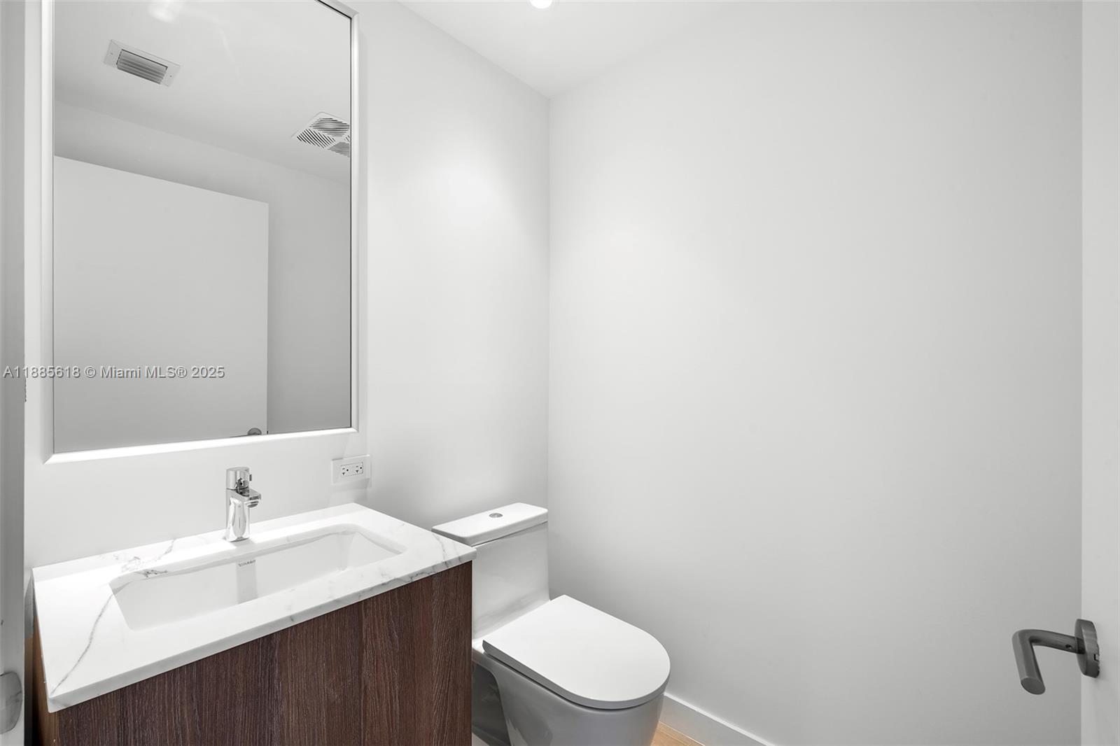 500 Alton #1001, Miami Beach FL 33139