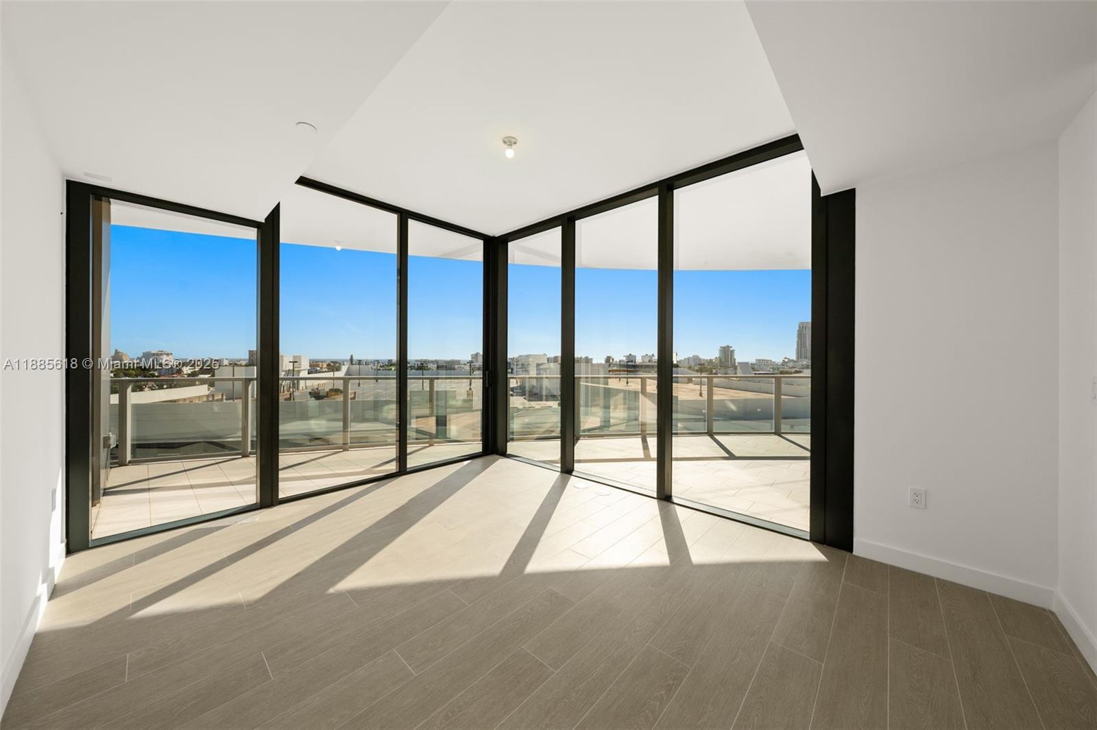 500 Alton #1001, Miami Beach FL 33139