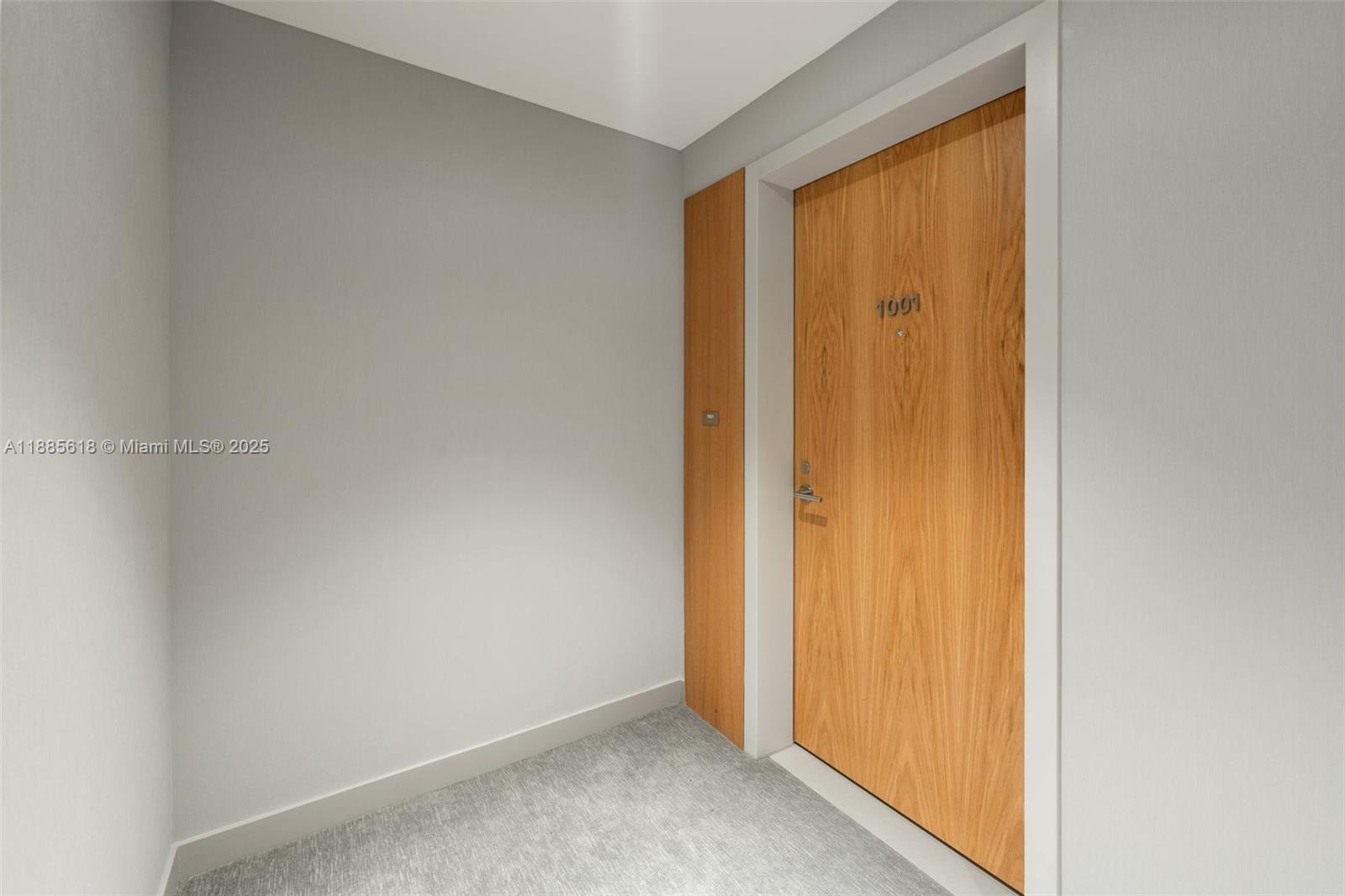 500 Alton #1001, Miami Beach FL 33139