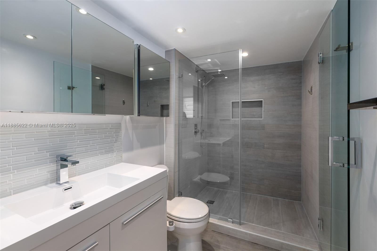 90 Alton Rd #1712, Miami Beach FL 33139