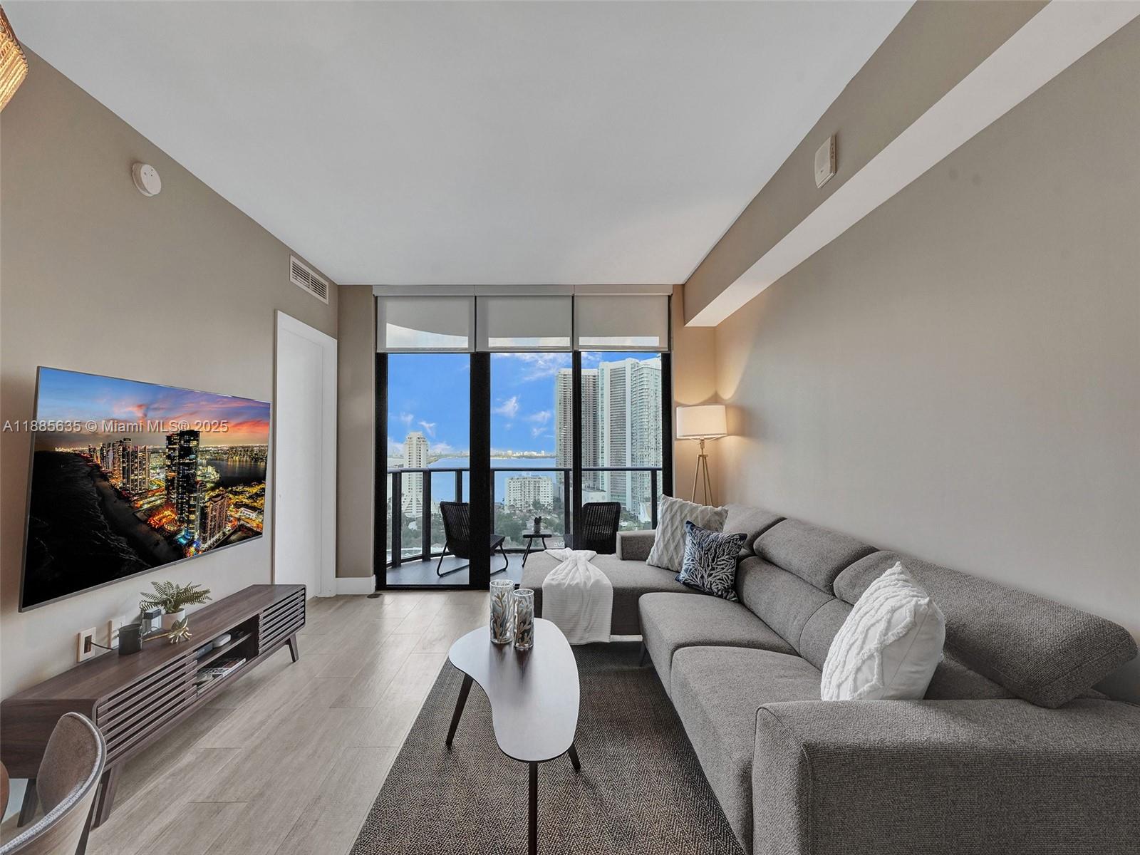 121 NE 34th St #2106A, Miami FL 33137