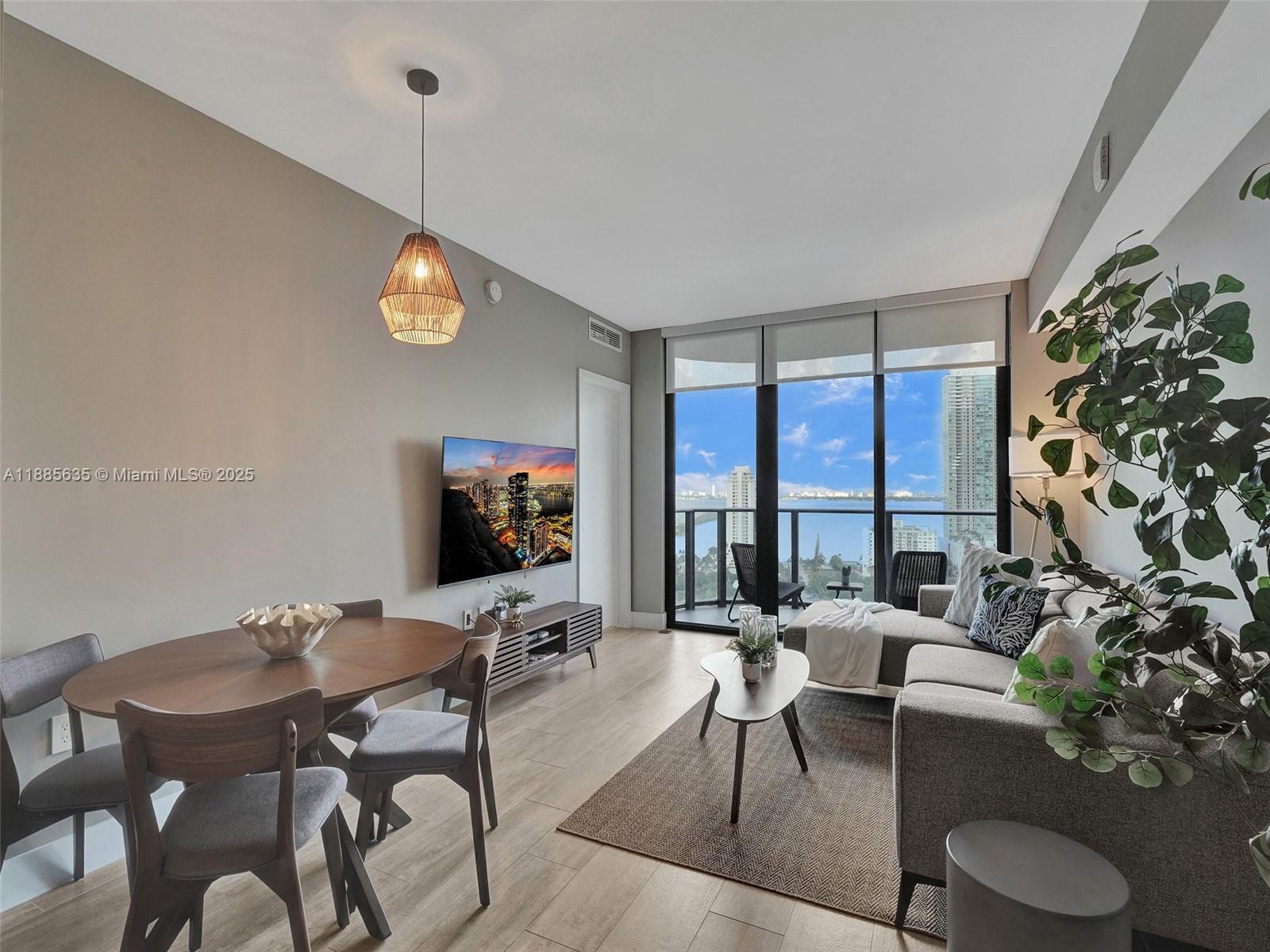 121 NE 34th St #2106A, Miami FL 33137