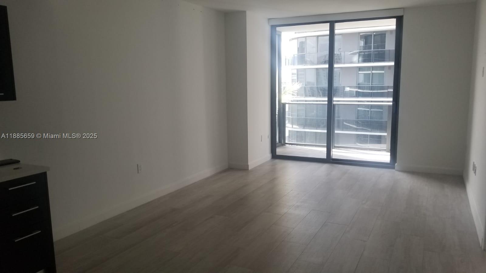45 SW 9th St #3607, Miami FL 33130