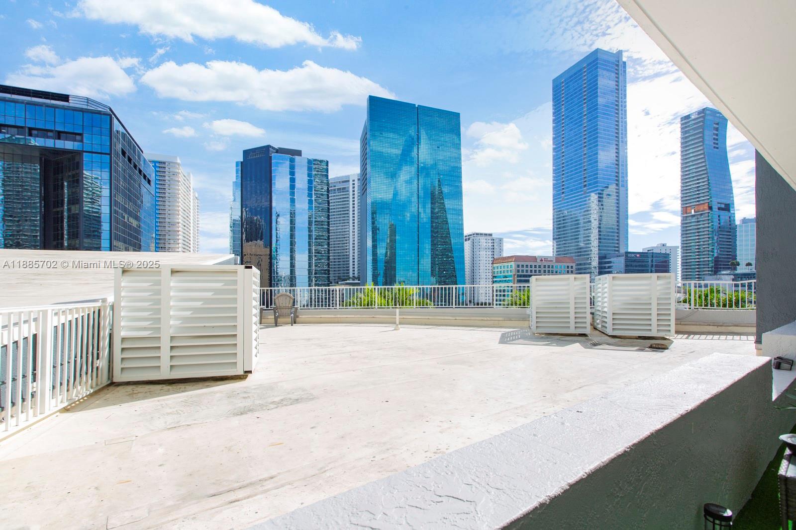 1250 S Miami Ave #904, Miami FL 33130