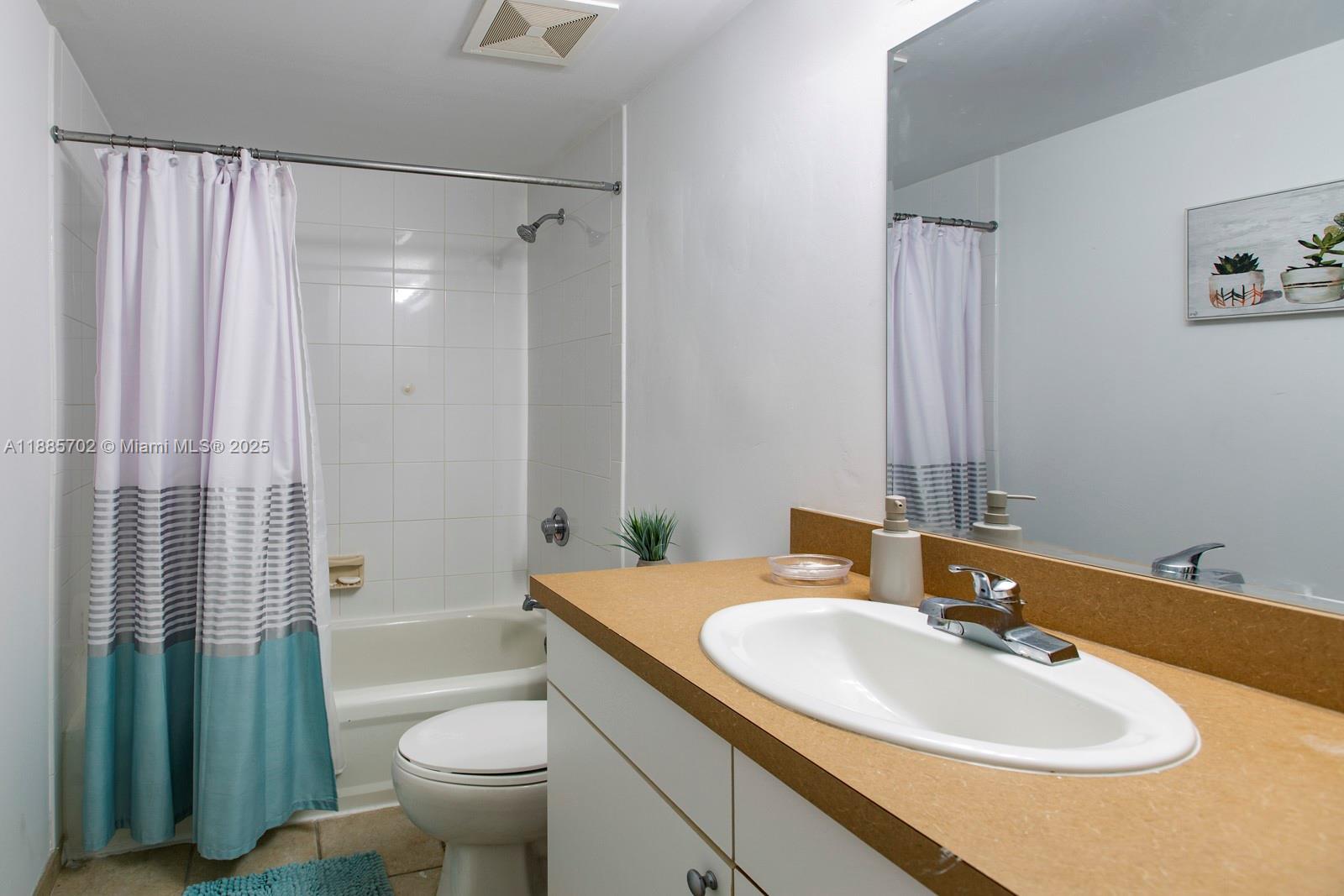 1250 S Miami Ave #904, Miami FL 33130