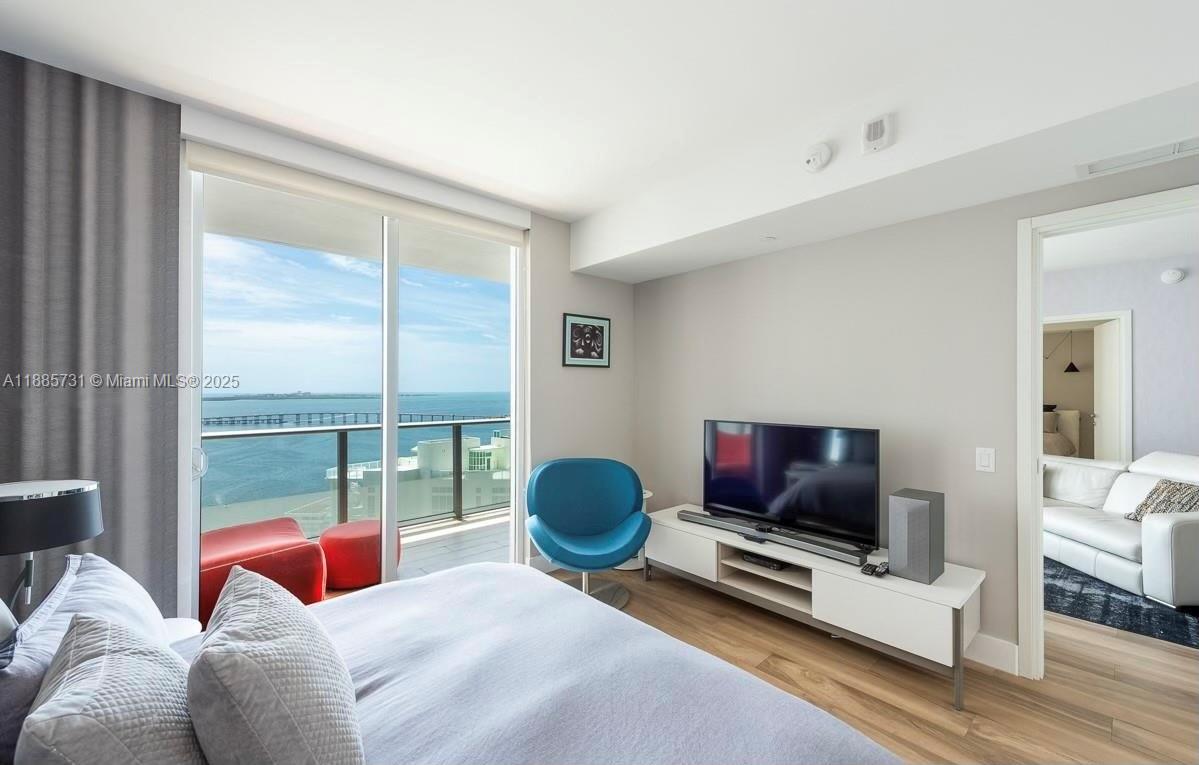 1300 Brickell Bay Dr #3205, Miami FL 33131