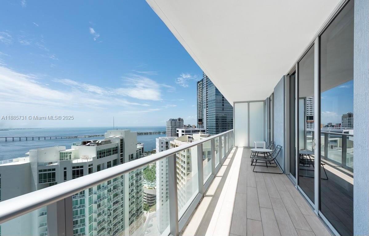 1300 Brickell Bay Dr #3205, Miami FL 33131