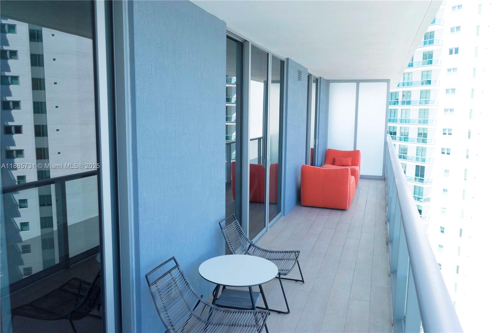 1300 Brickell Bay Dr #3205, Miami FL 33131