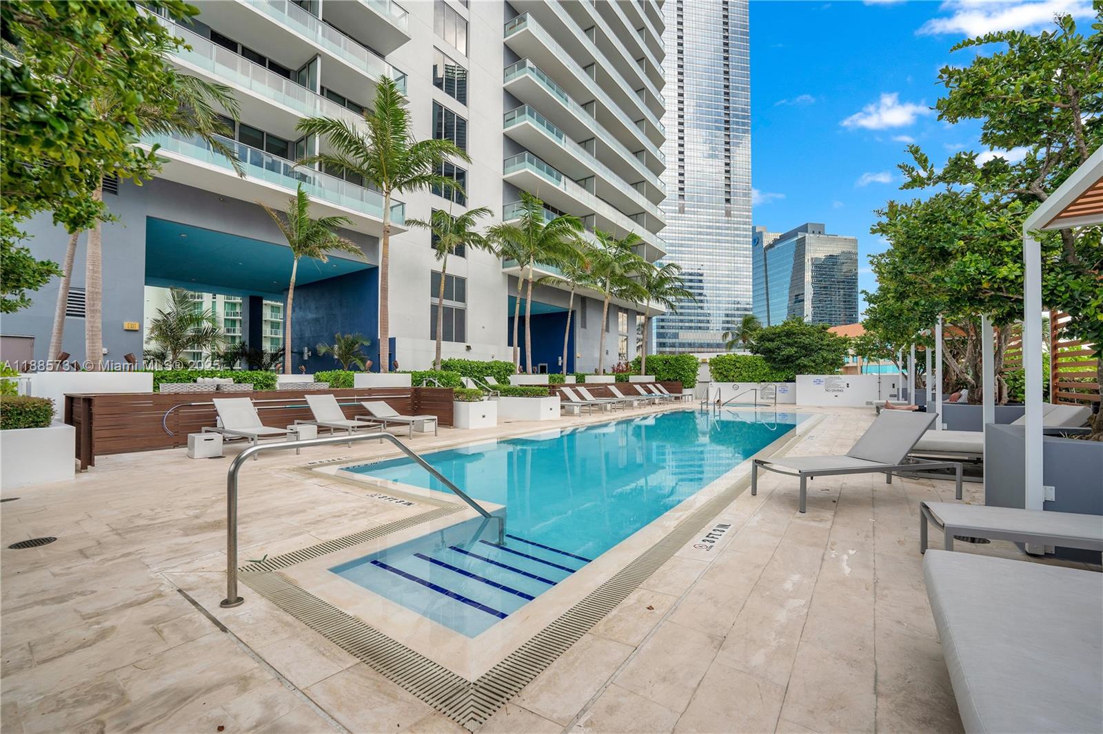 1300 Brickell Bay Dr #3205, Miami FL 33131