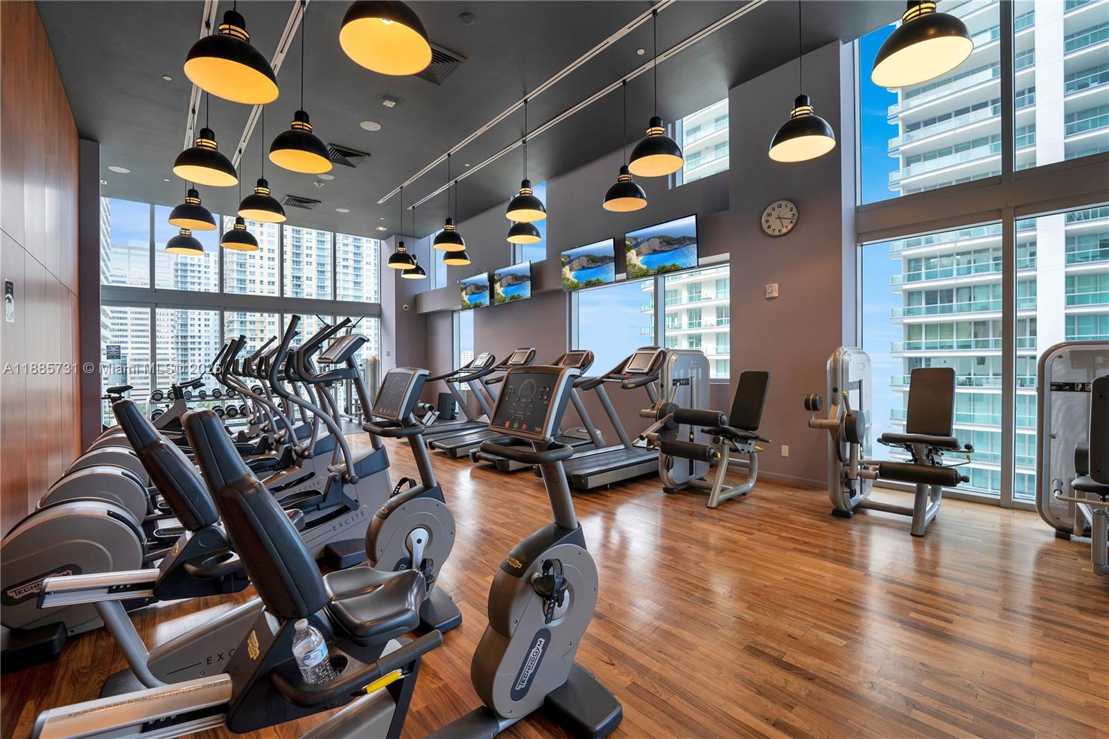 1300 Brickell Bay Dr #3205, Miami FL 33131