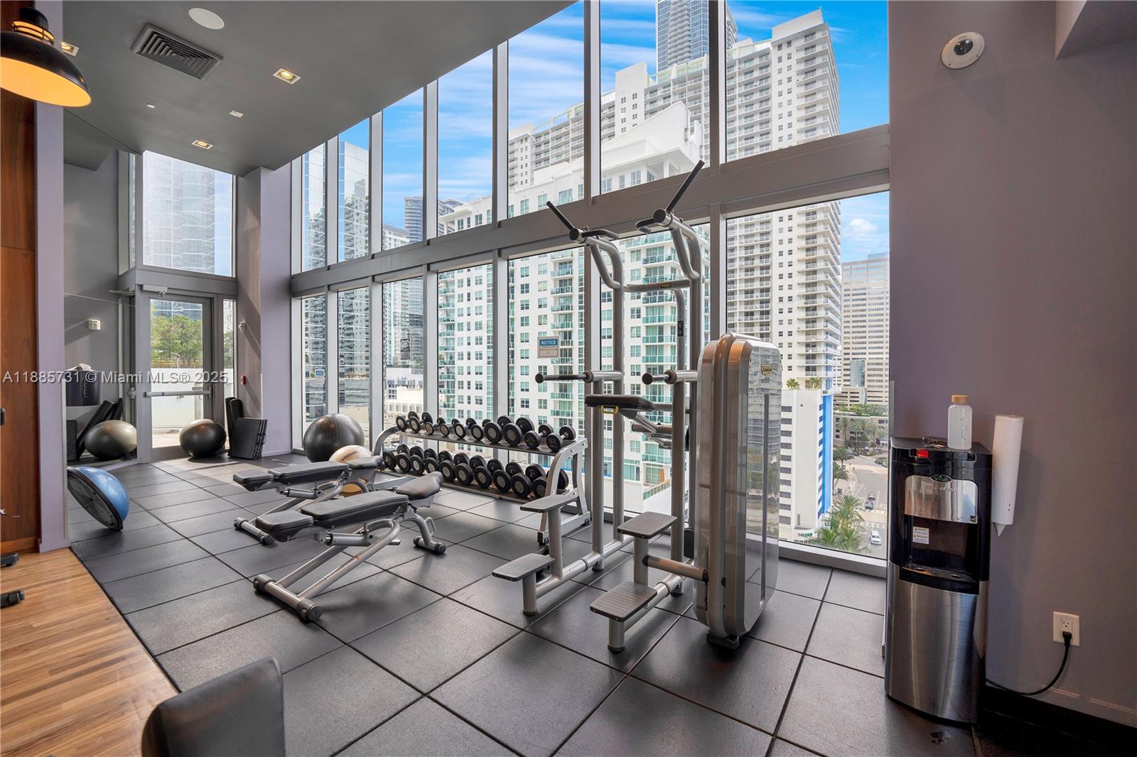 1300 Brickell Bay Dr #3205, Miami FL 33131