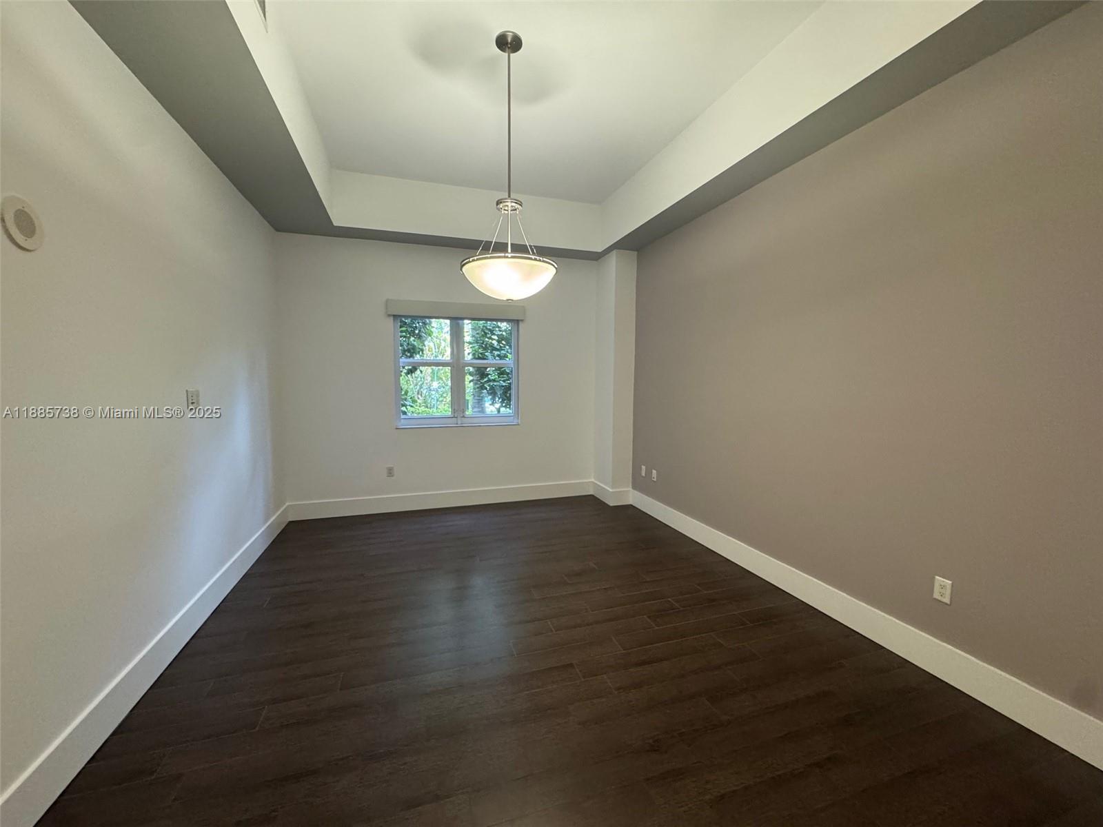 20000 E Country Club Dr #104, Aventura FL 33180