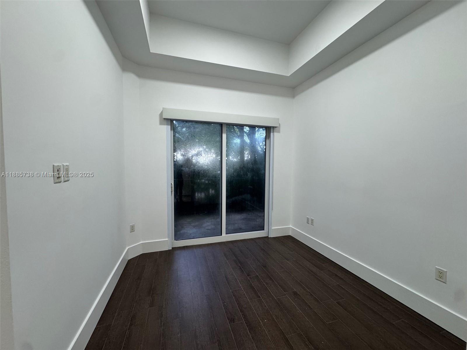 20000 E Country Club Dr #104, Aventura FL 33180