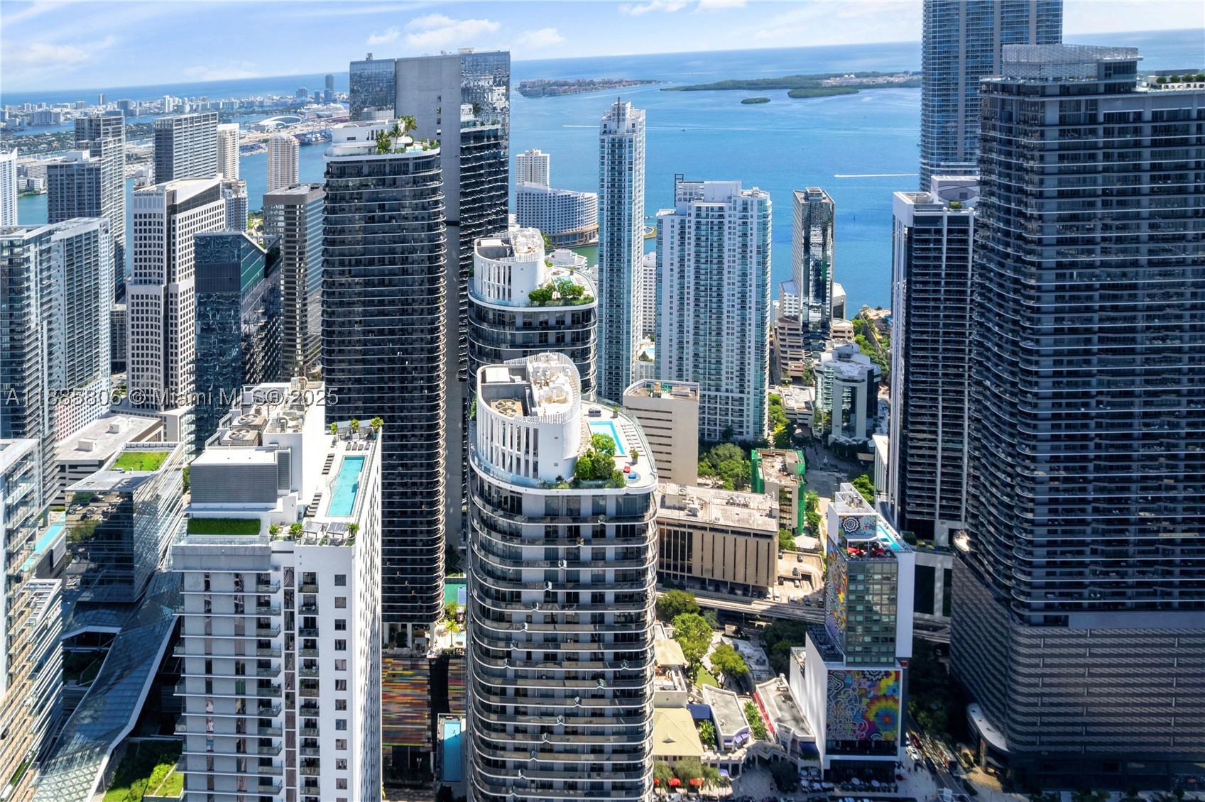 45 SW 9th St #4205, Miami FL 33130