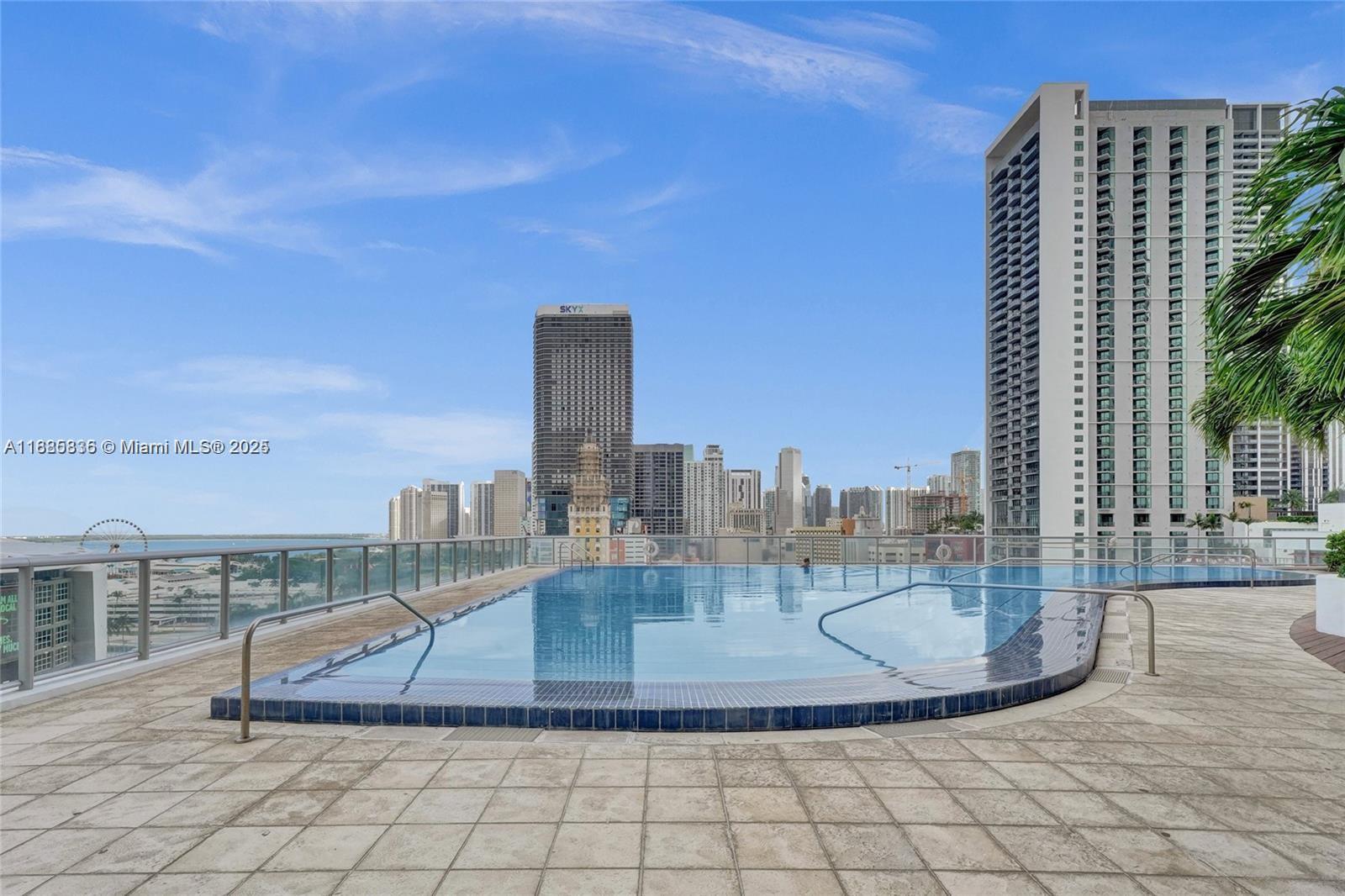 888 Biscayne Blvd #2112, Miami FL 33132