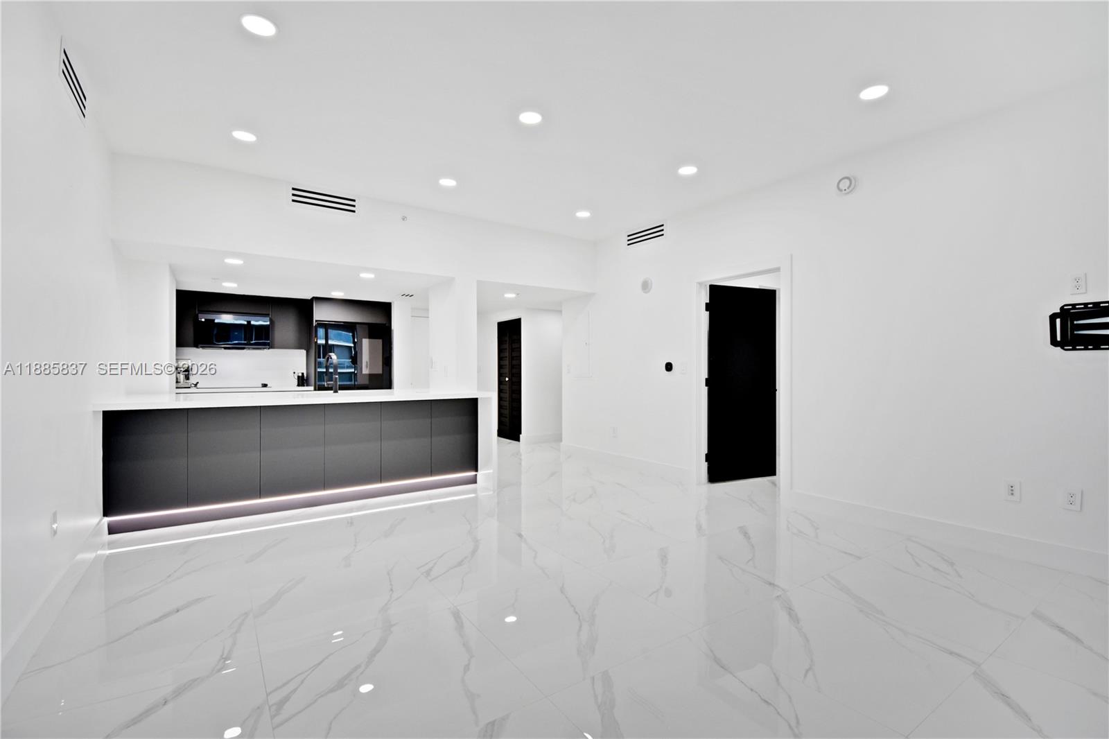 1800 N Bayshore Dr #512, Miami FL 33132