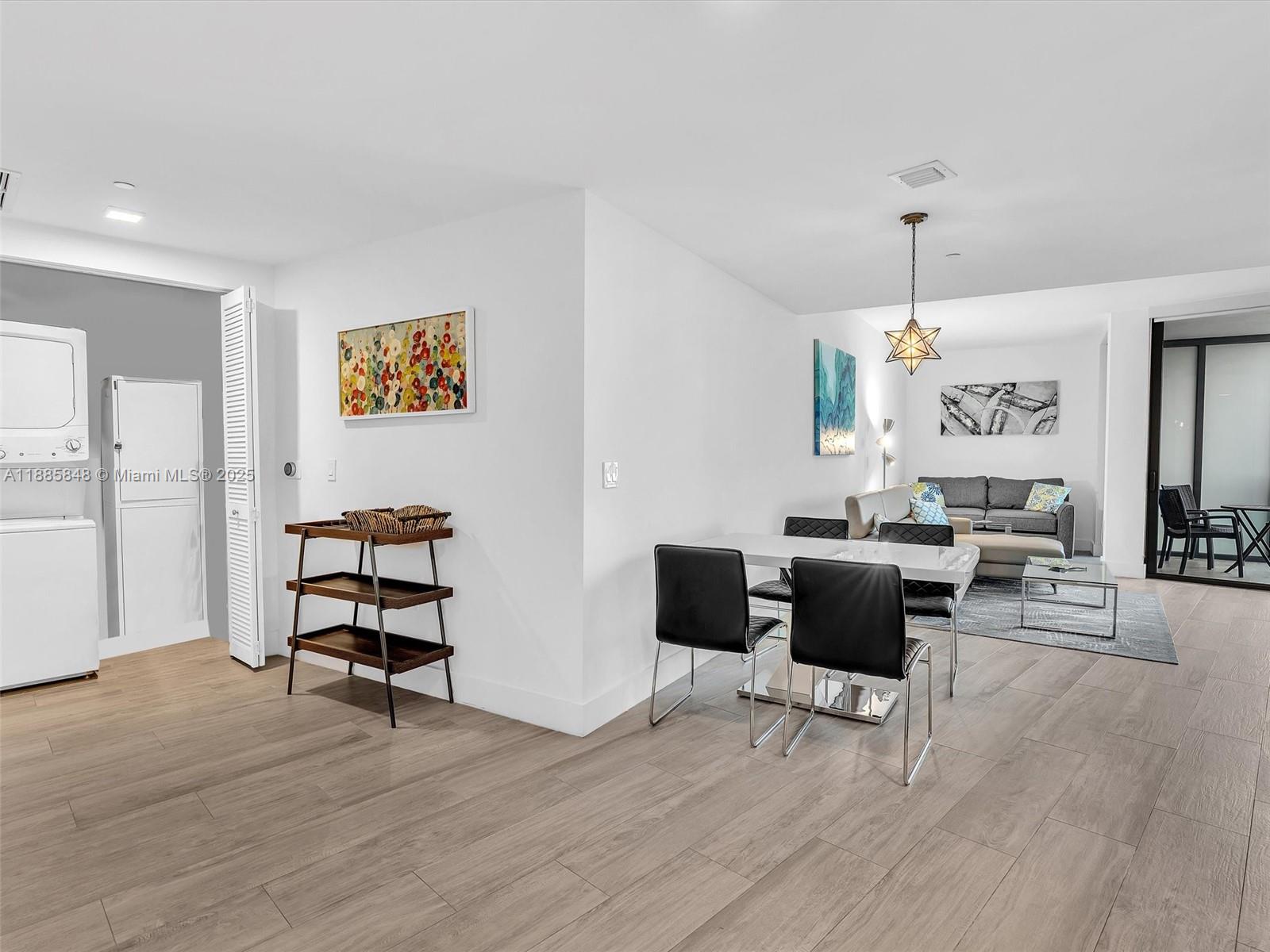 121 NE 34th St #3114, Miami FL 33137