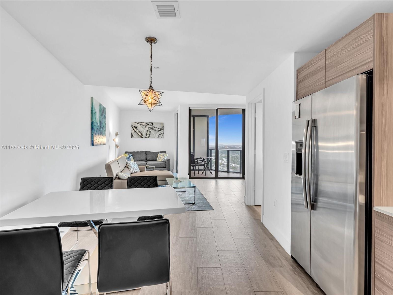 121 NE 34th St #3114, Miami FL 33137